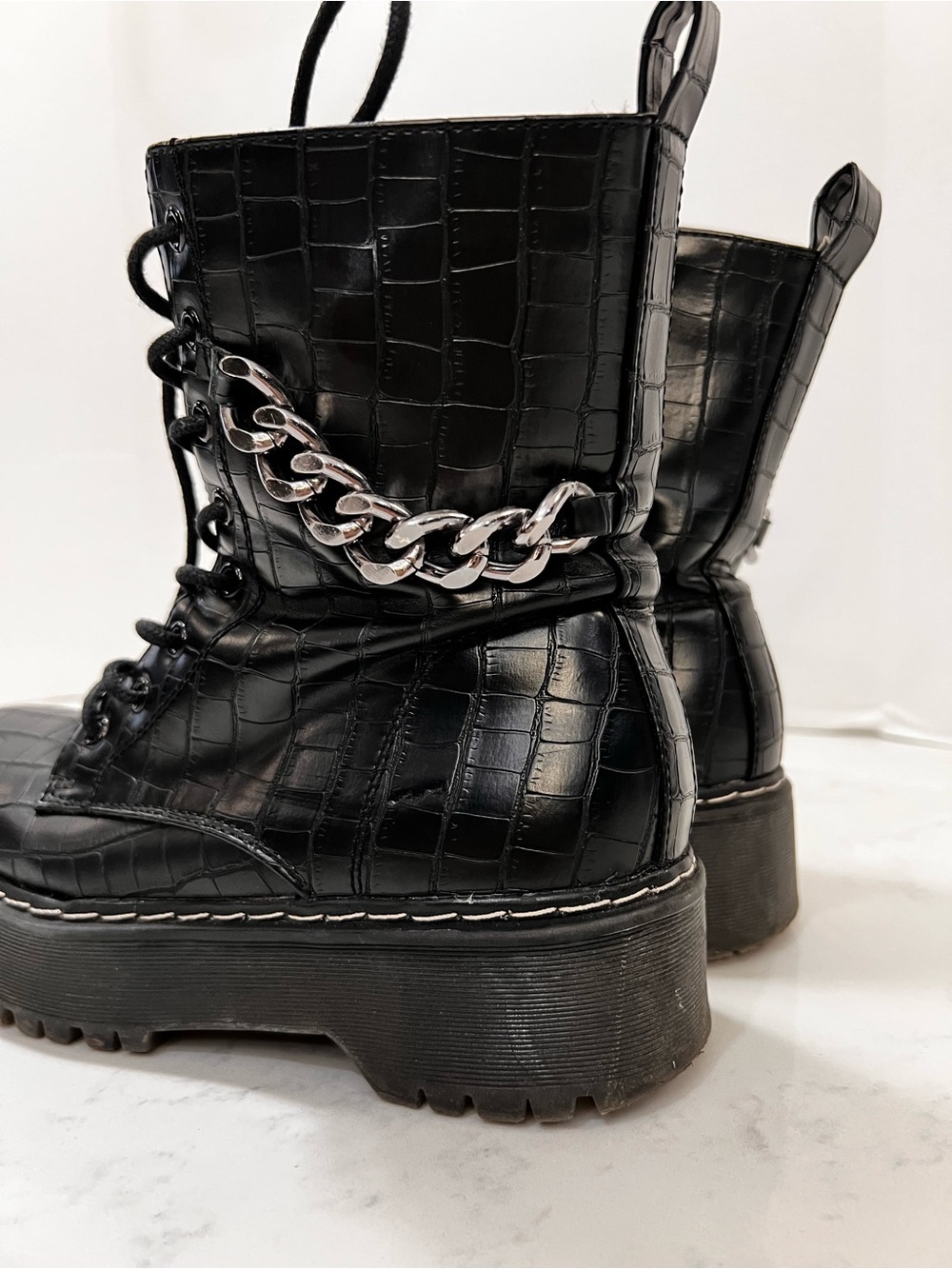 UNIONBAY Karlie Black Croc-Embossed Lace-Up Platform Combat Boots with Chain - Picture 4 of 12